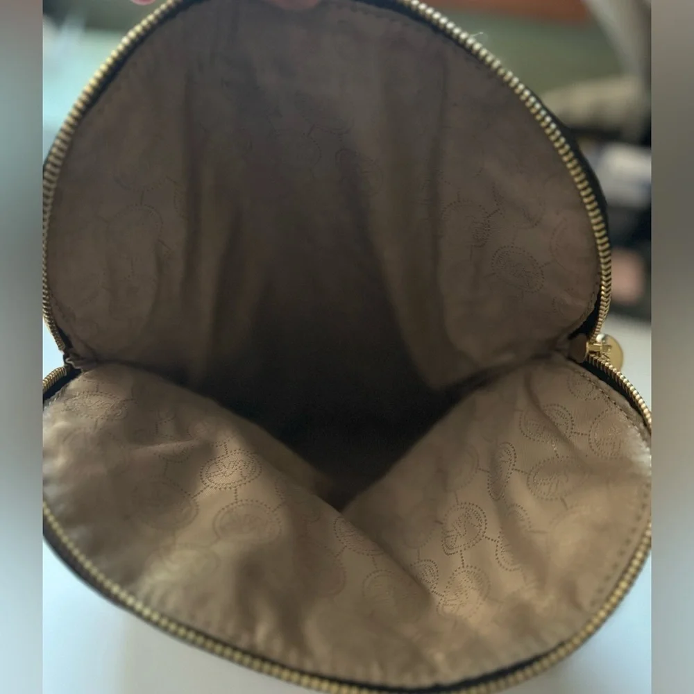 MICHAEL KORS women’s navy blue pebble leather bedford tassel shoulder bag - Picture 13 of 13